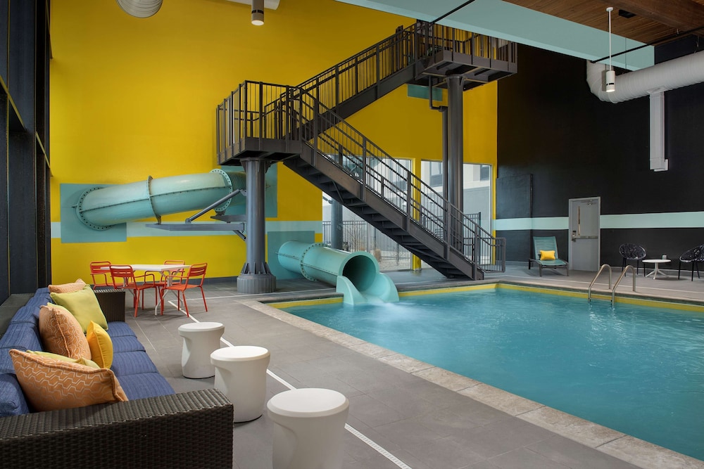 Hampton Inn Suites Rapid City Rushmore Sd 47/48