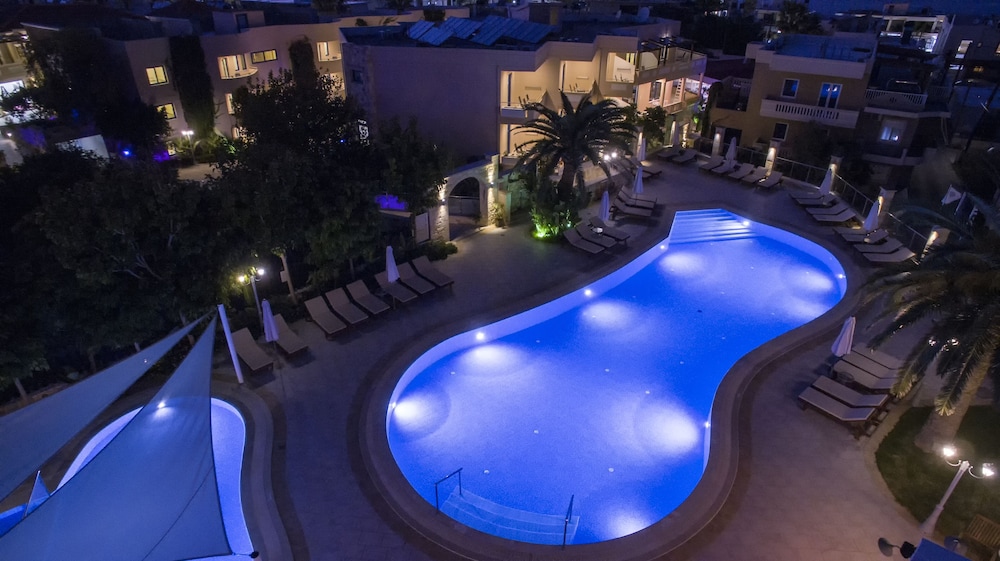 Isida Hotel 49/50