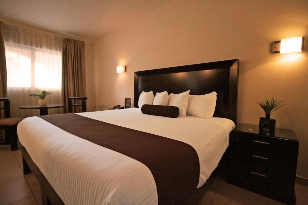 Hotel Del Rio 24/62