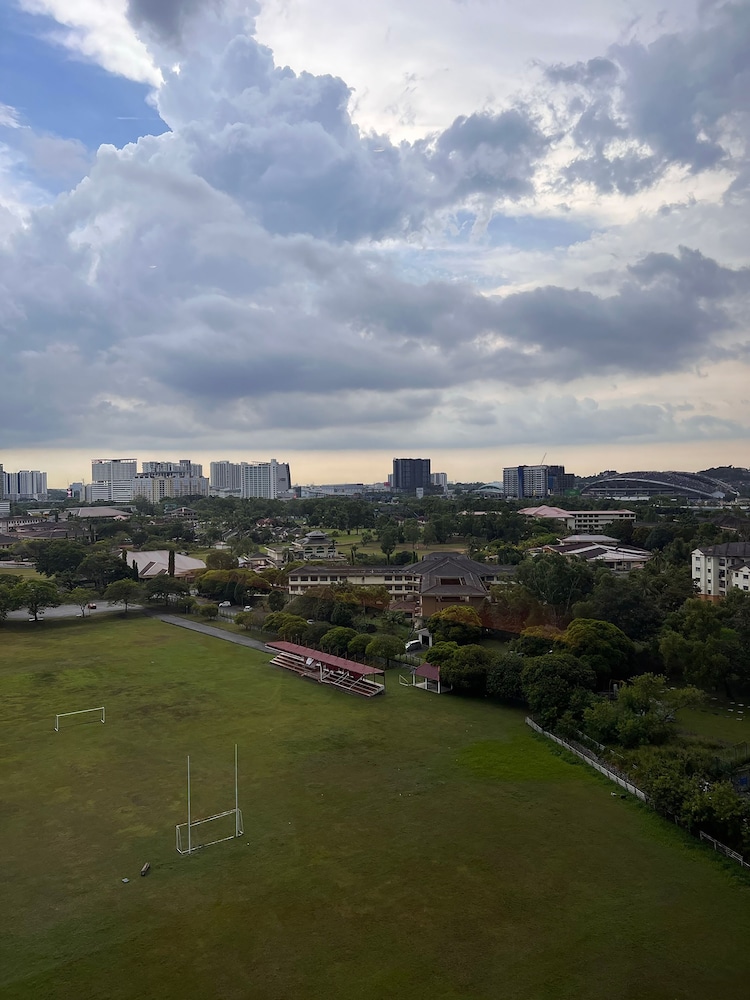 MERCURE KUALA LUMPUR GLENMARIE 41/48