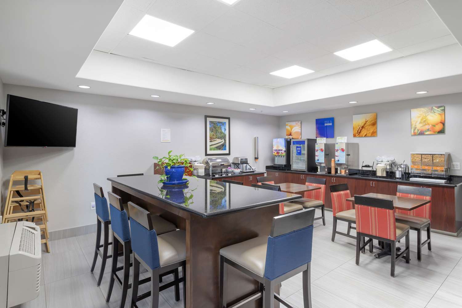 Comfort Inn Orange I-10 27/44