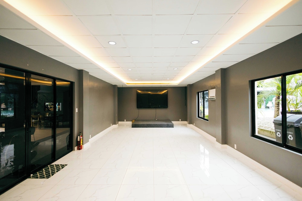 Pescadores Seaview Suites 59/72