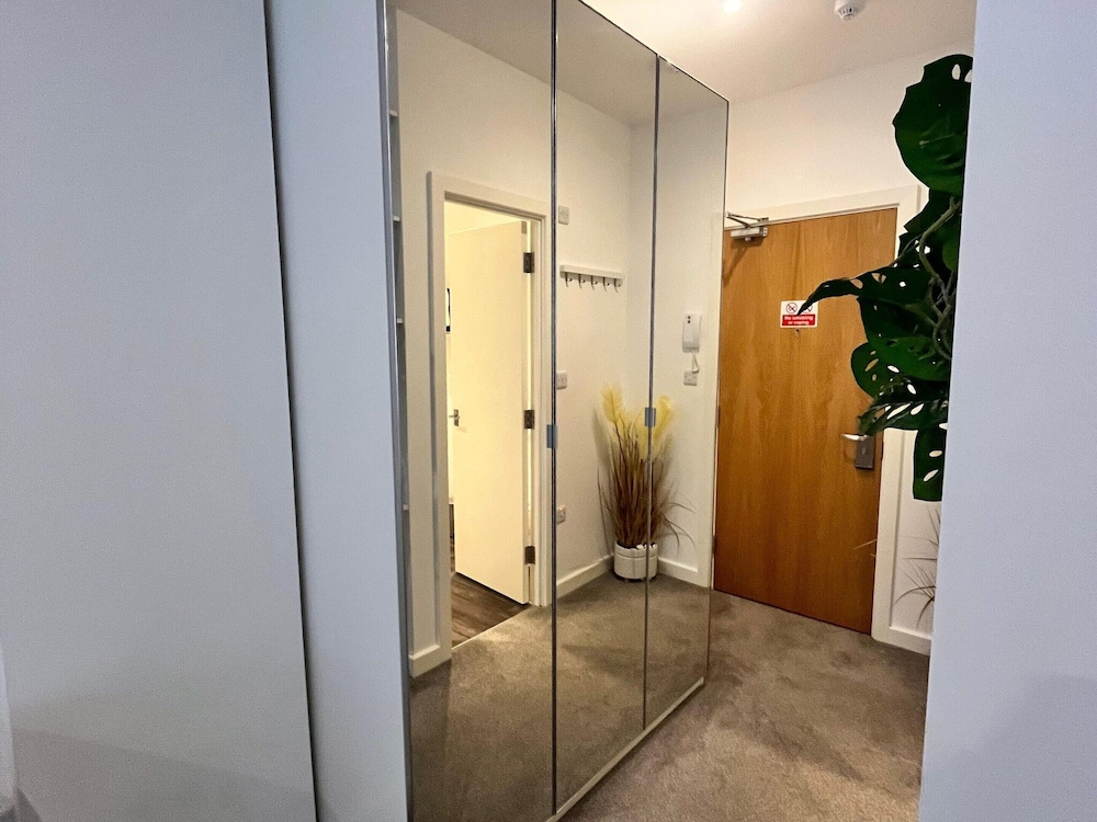 Kingston Luxe Suites Riverside Apartment Belvilla in LONDON