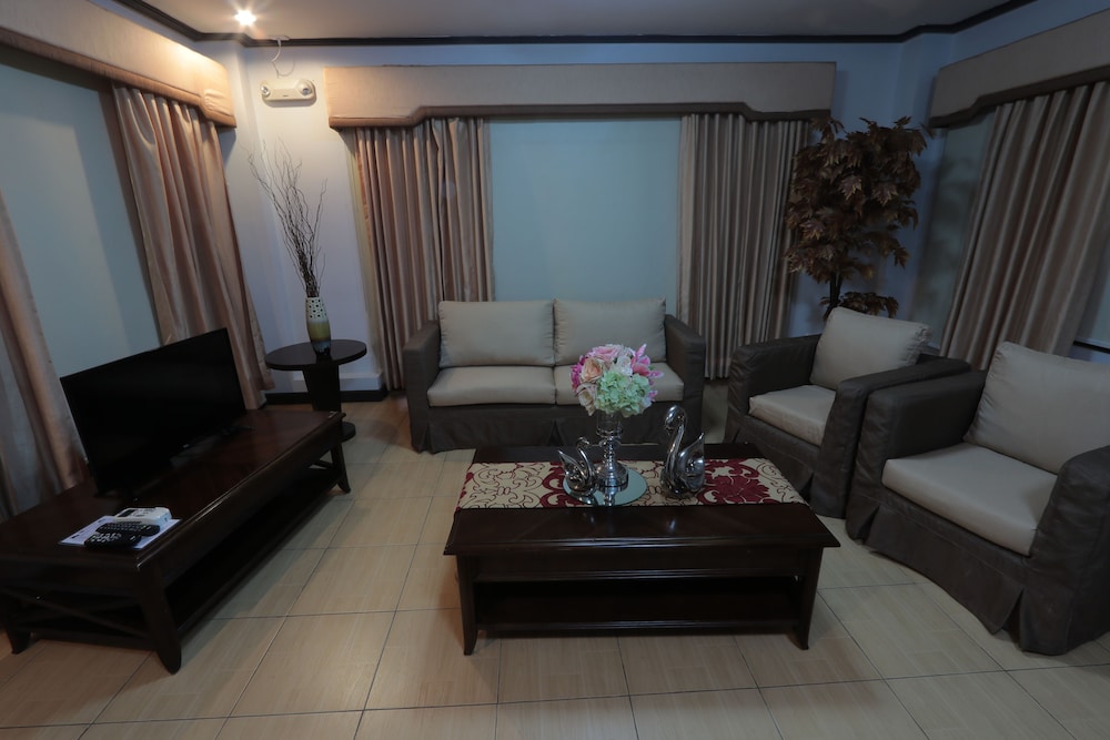 D'leonor Hotel 41/73