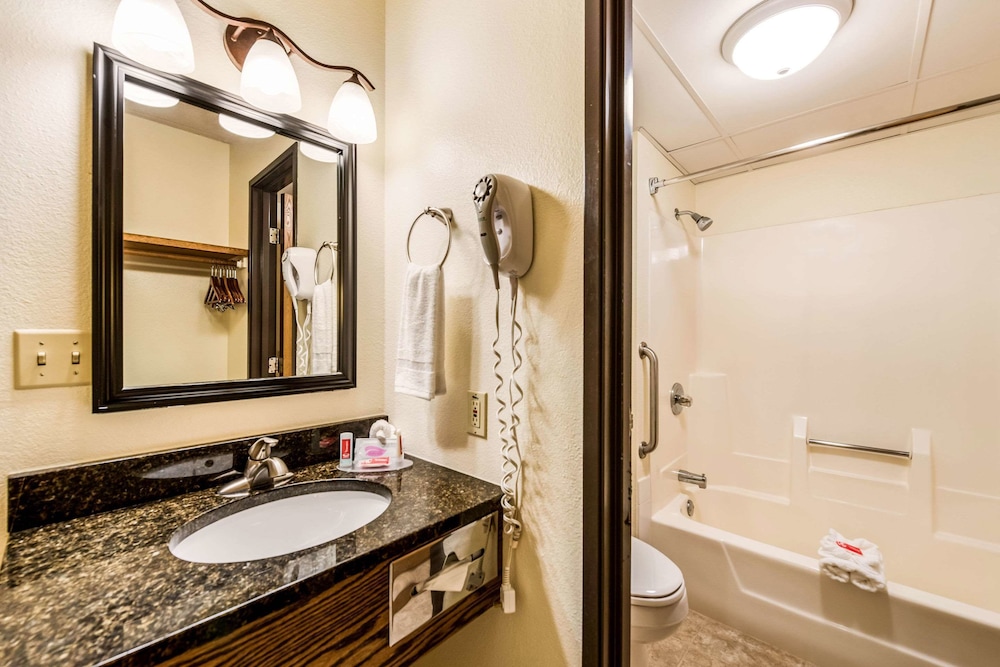 Econo Lodge Mayo Clinic Area 14/35