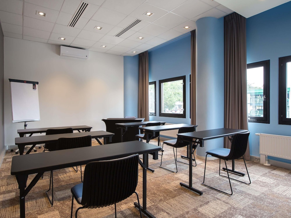 IBIS WROCLAW CENTRUM 38/50