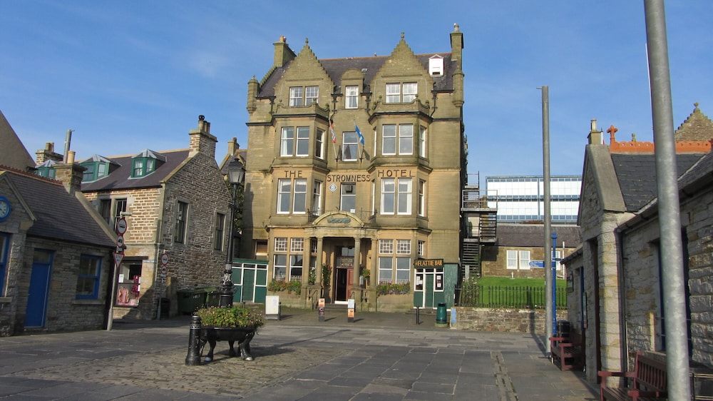 The Stromness Hotel 38/46