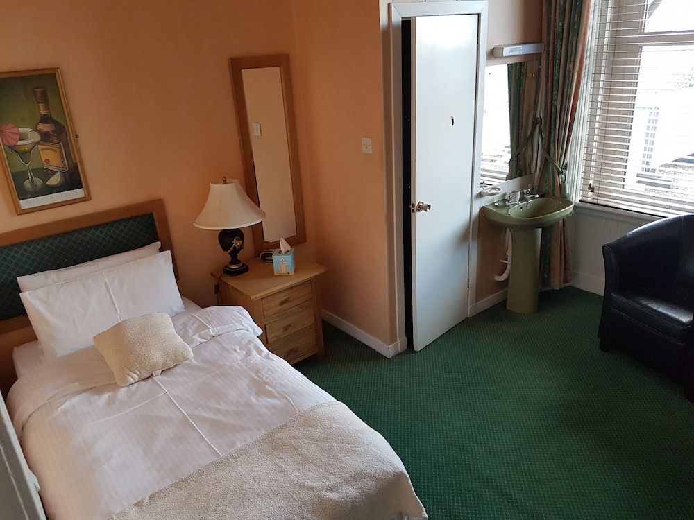 Inn At the Park 17/65