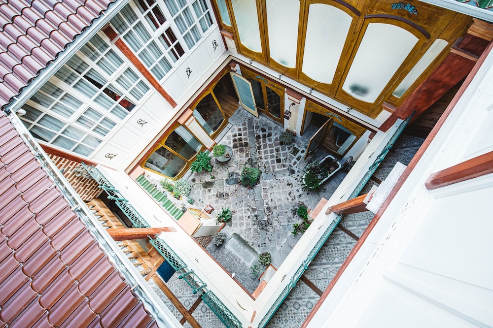 Old Town Quito Suites, Apartments & Boutique hotel 2/50