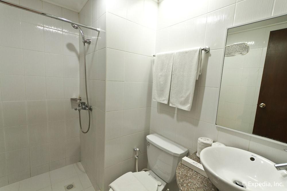 EGI Cebu Resort & Hotel 30/75