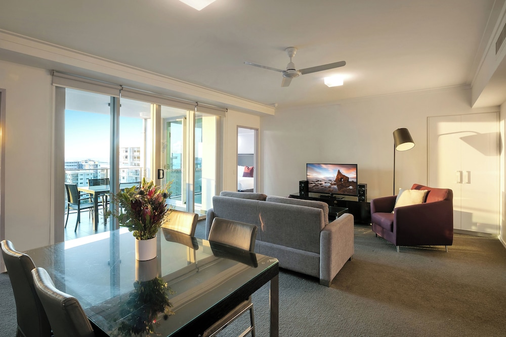 H on Mitchell Apartment Hotel 34/50