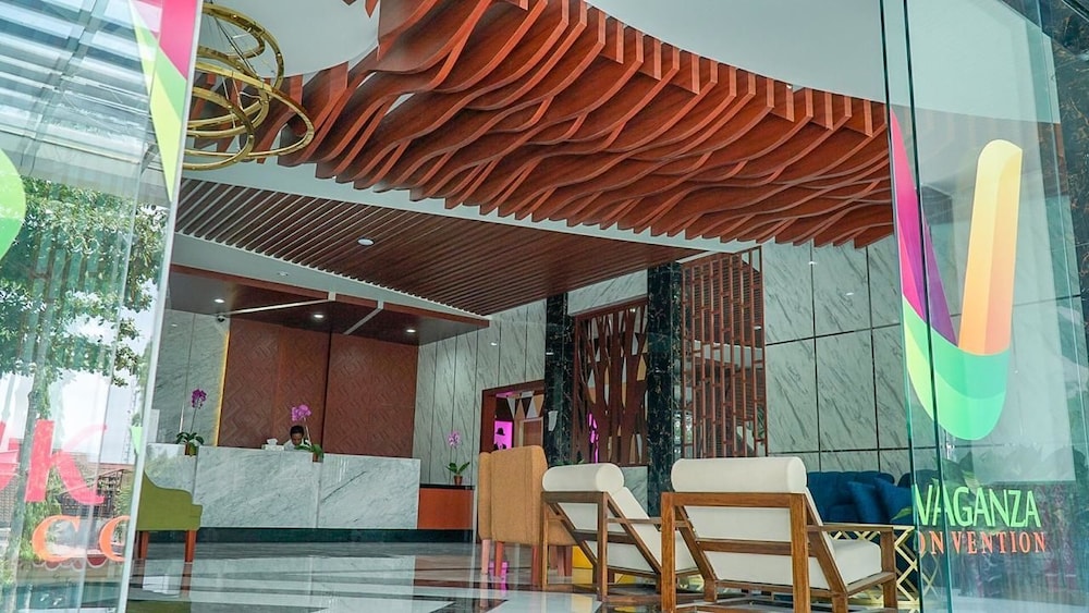 Lombok Vaganza Hotel & Convention 6/38