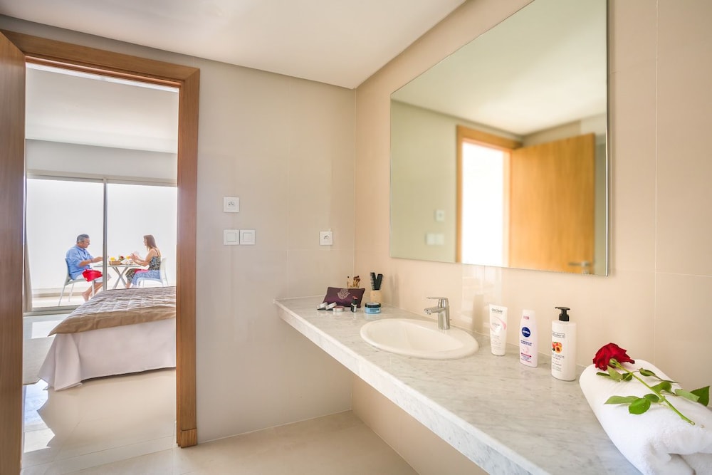 Lixus Beach Resort 4 39/74