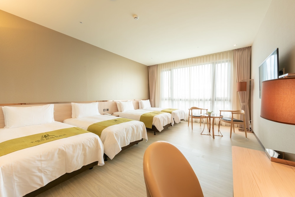 Rice Resort Hotel 13/50
