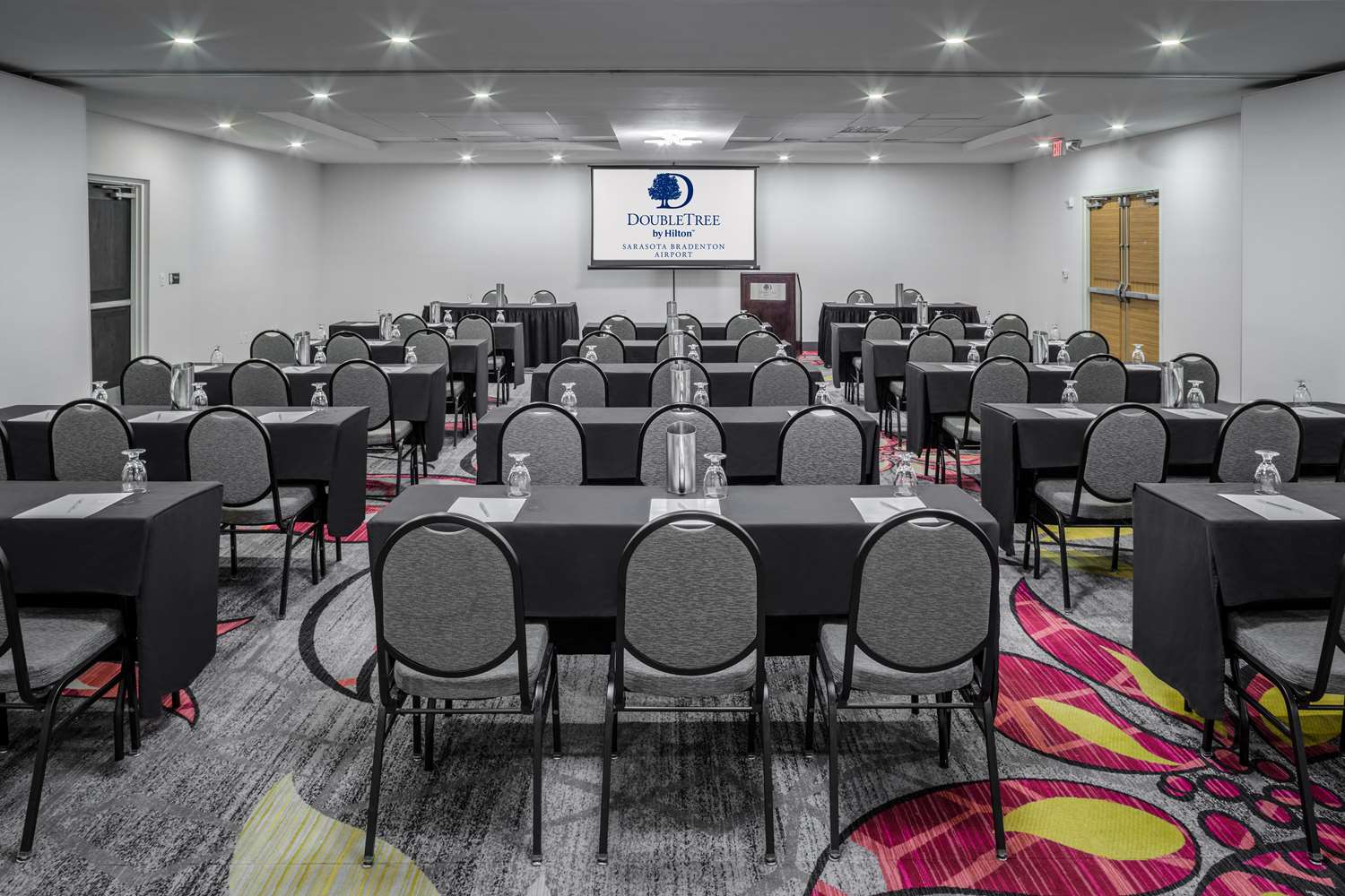 DoubleTree by Hilton Sarasota Bradenton Airport 37/49