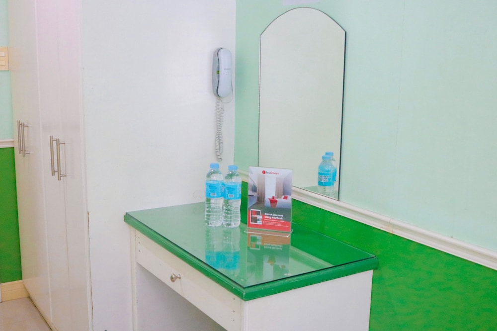Reddoorz Bonifacio St Cebu 33/39