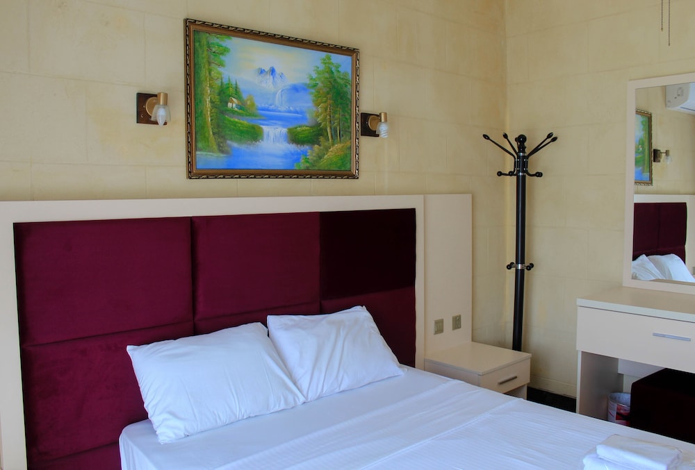 Lapida Garden Hotel 17/48