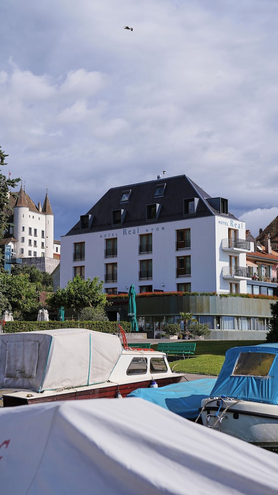 Hotel Real Nyon 44/53