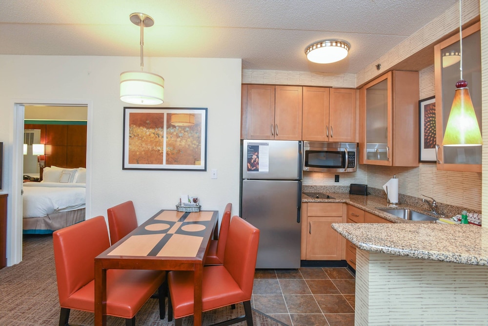 Residence Inn Cincinnati North West Chester 33/41