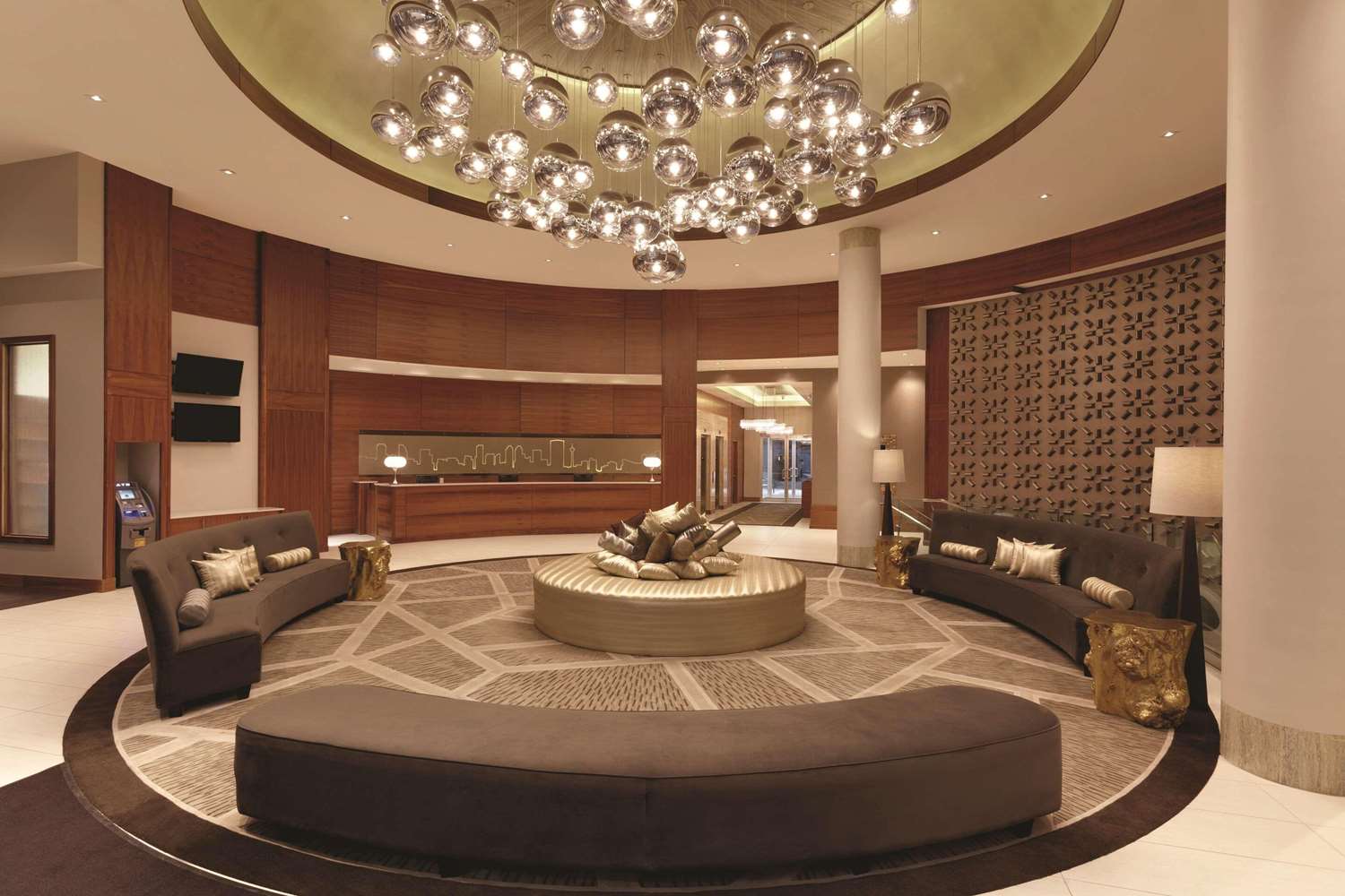 Radisson Hotel & Conference Centre Calgary Airport 13/78
