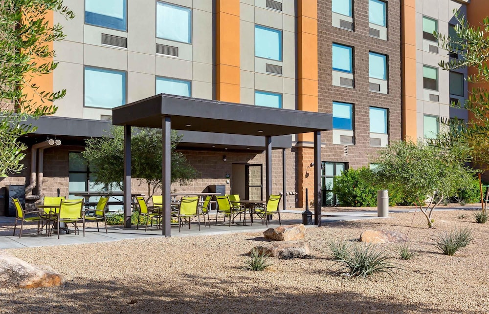 Extended Stay America Premier Suites Phoenix Chandler Downtown 55/63