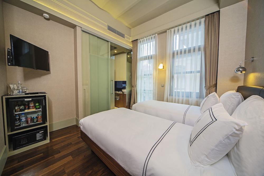 The Haze Hotel Karakoy 36/68