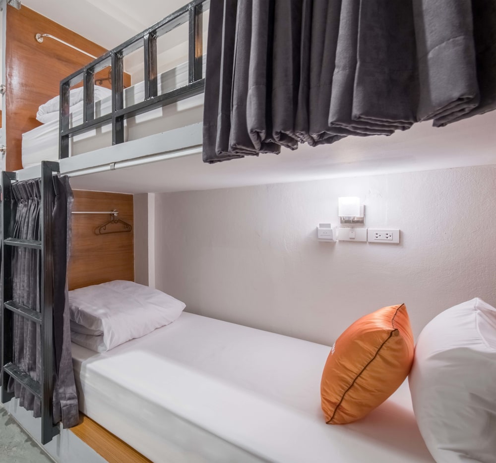 Tiny Taladnoi Hostel 17/36