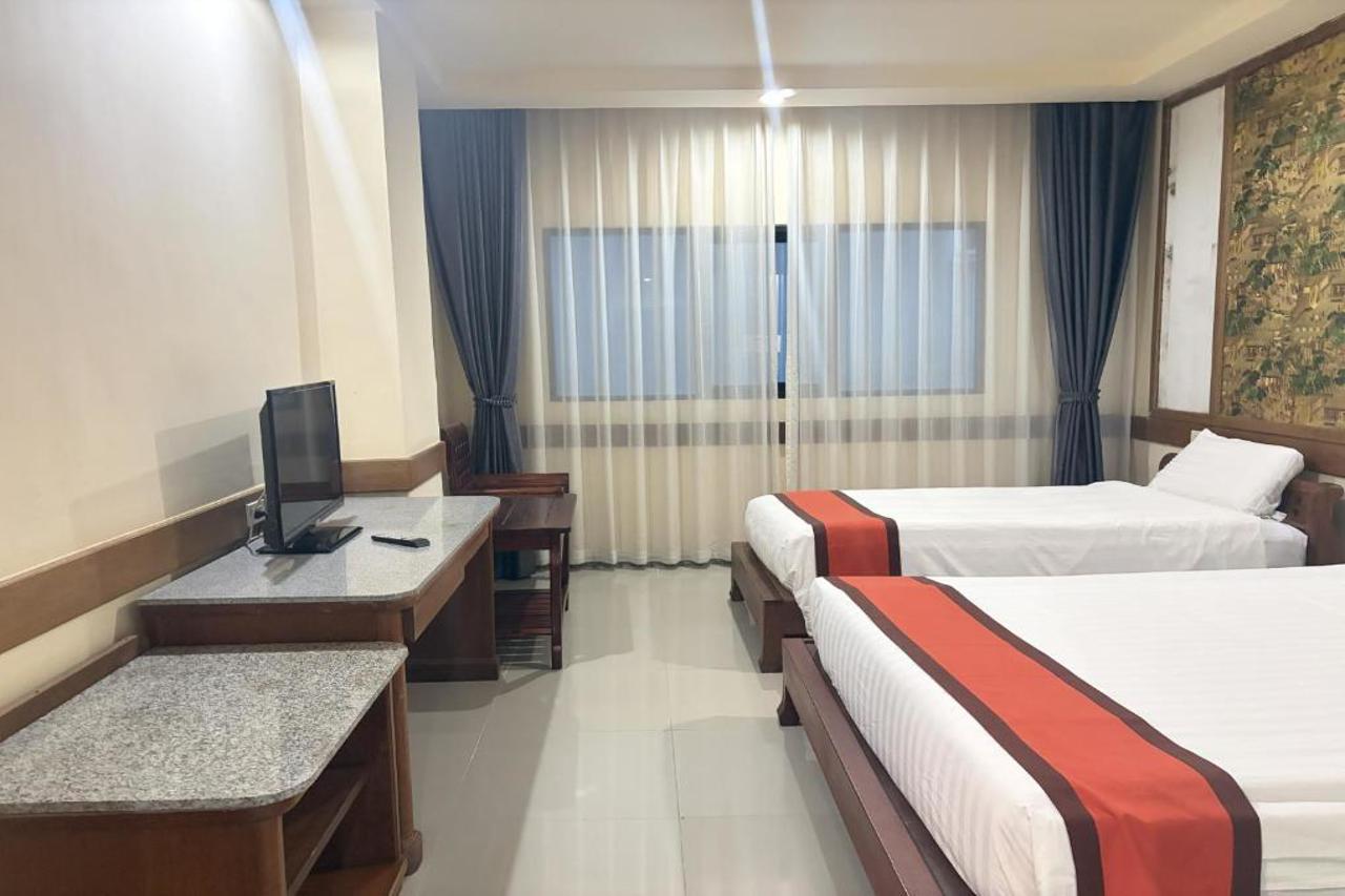 Sunday Grand Jomtien Pattaya 18/41