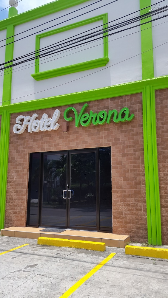 Verona Hotel 51/53