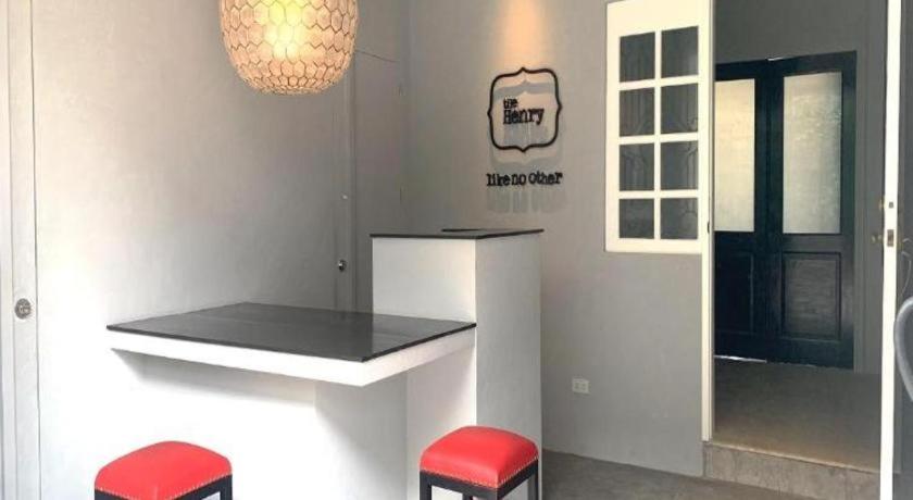 The Henry Suites MiraNila QC 13/41
