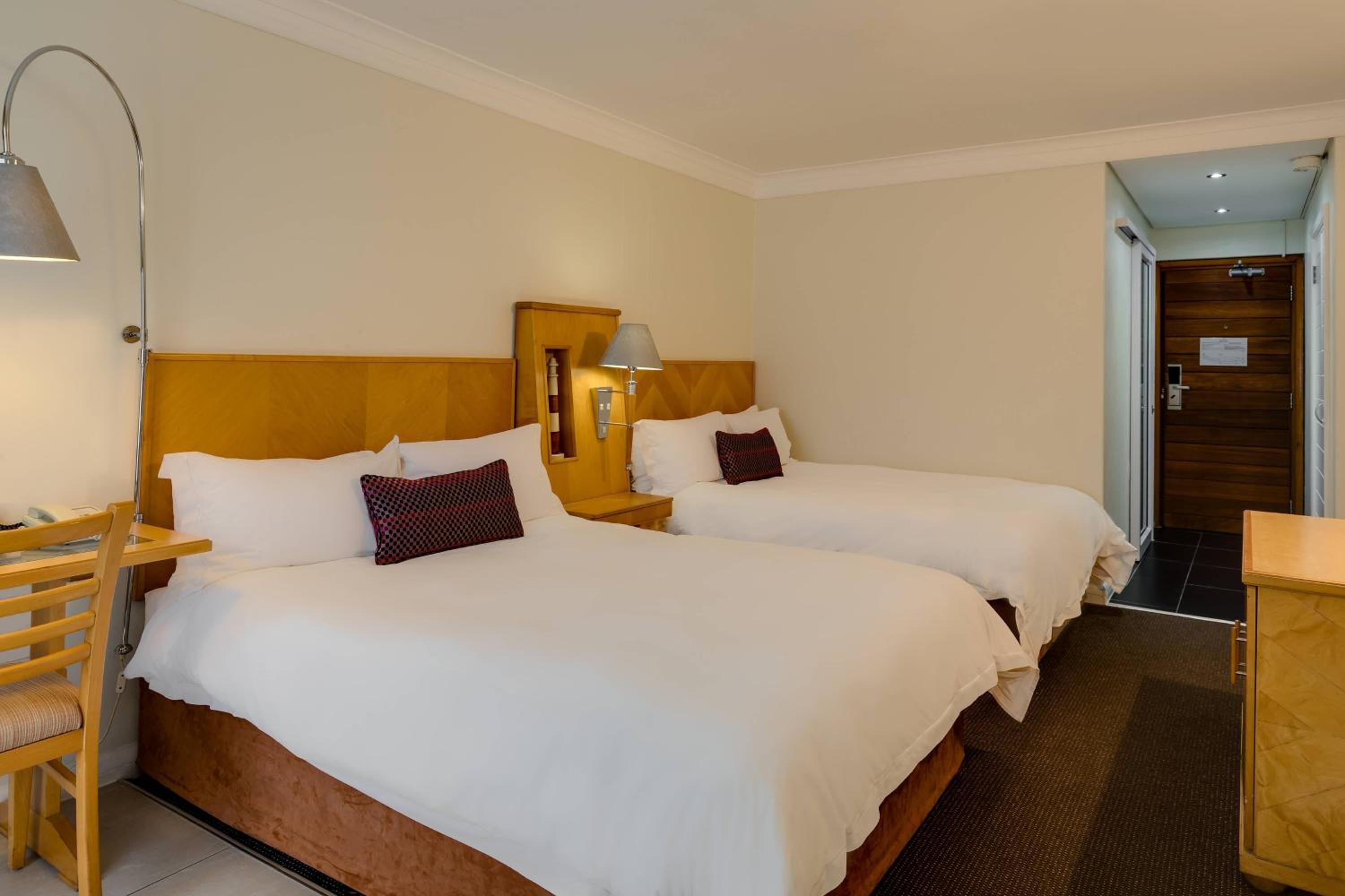 Guest Room, 2 Double Beds, Lagoon View
