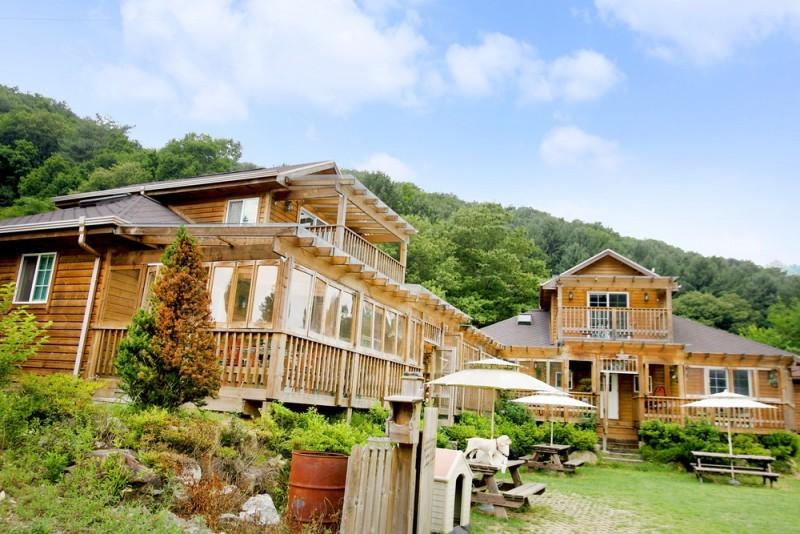 Yangpyeong Familiar Hill Pension 1/18