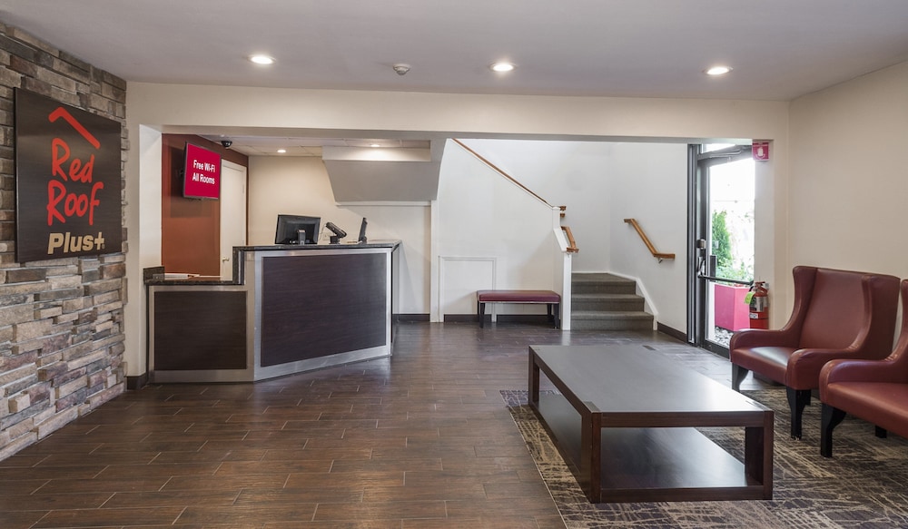 Red Roof Inn Plus Poughkeepsie 8/26