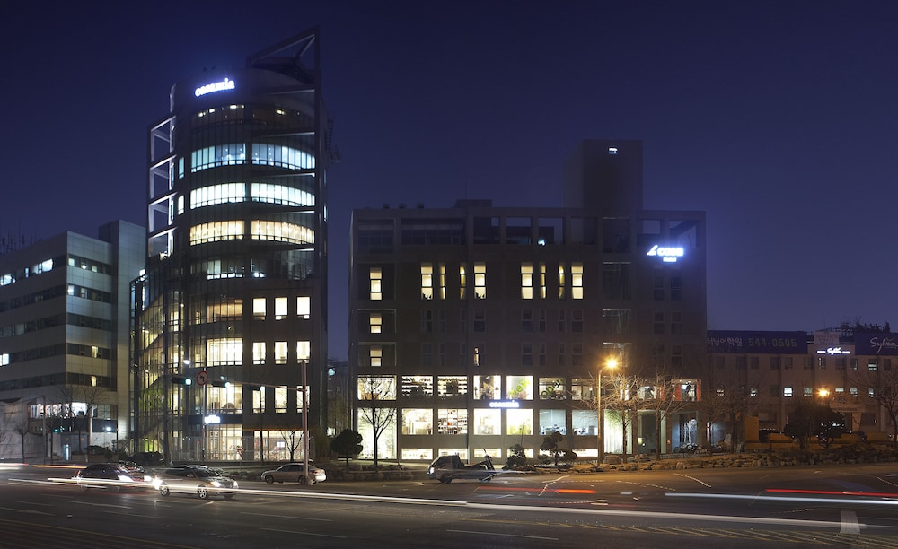 La Casa Hotel Seoul in SEOUL