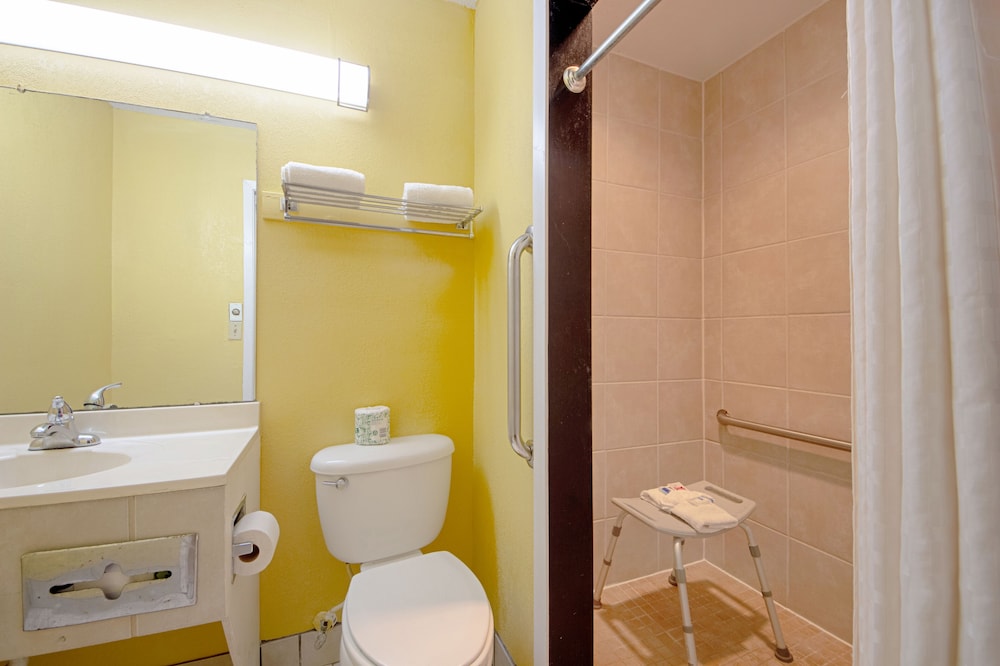 Economy Inn Suites 36/44