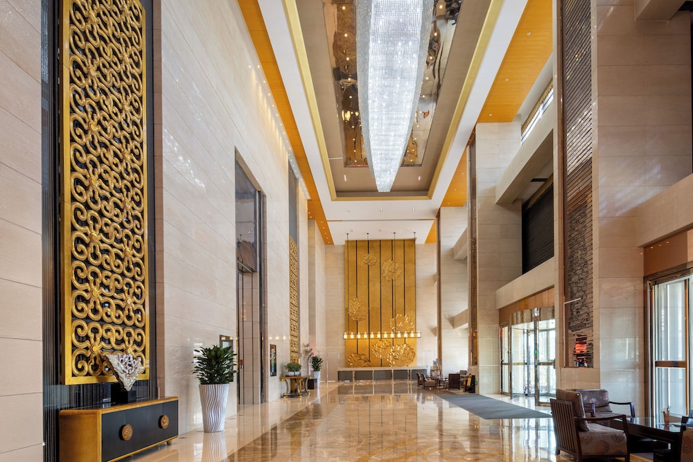 New Century Hotel Qingdao 9/73