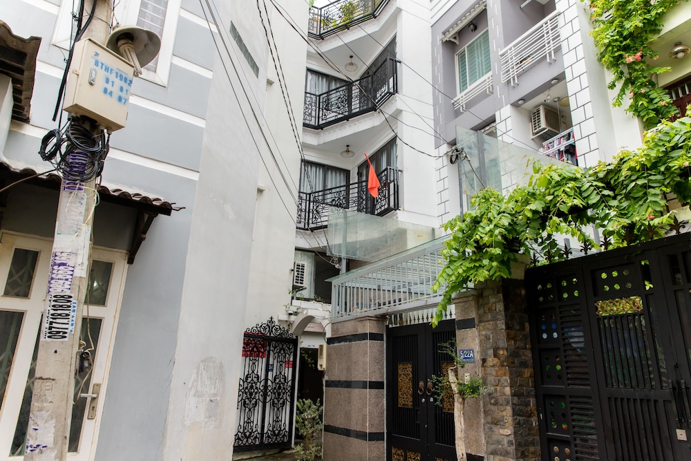 Reddoorz Plus Near Ba Chieu Market 20/24