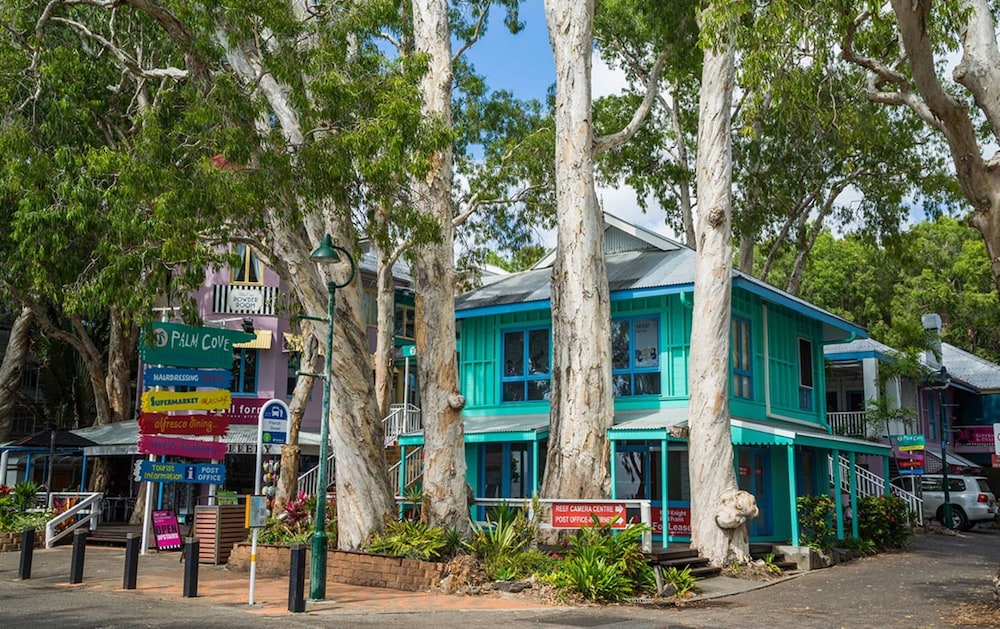 The Reef Retreat 55/63