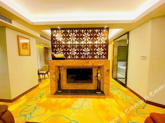 Guangxi Womei Hotel 34/36