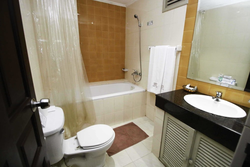 Colombo City Hotel 46/49