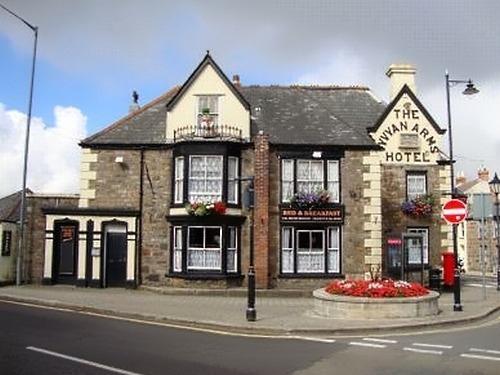 The Vyvyan Arms Hotel 1/5