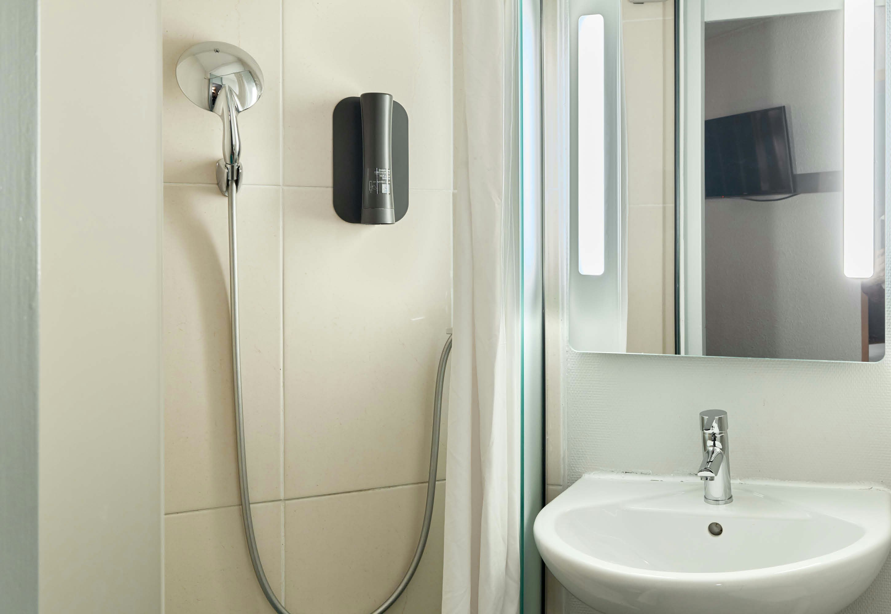 B&B Hotel Paris Nord Villepinte 32/32