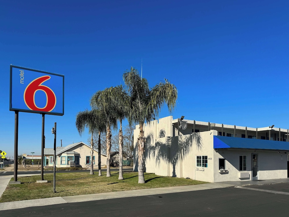 Motel6 Delano, CA 34/38