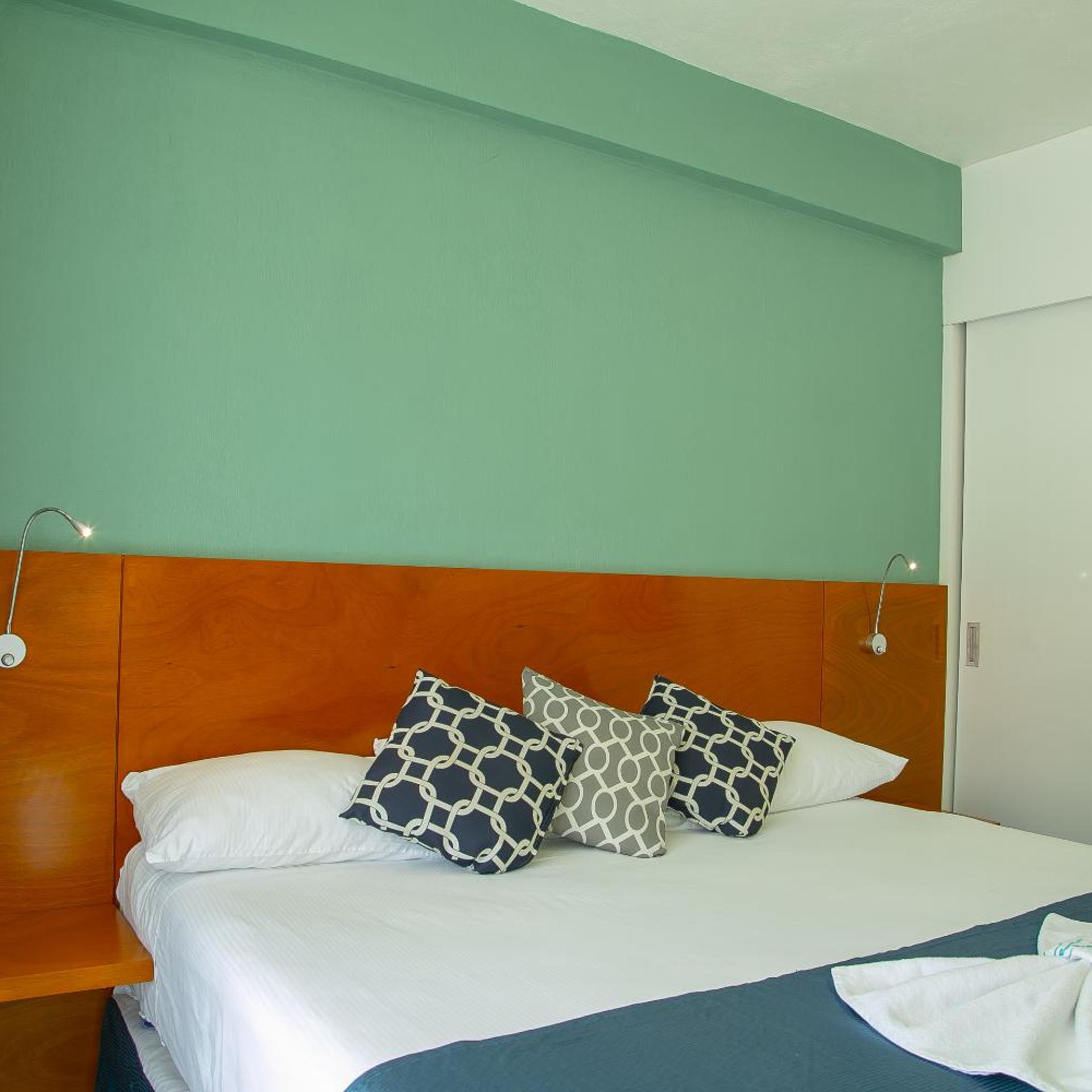 Relax Inn Suites 14/50