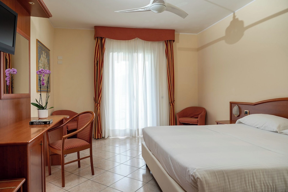 Hotel Regina 19/85