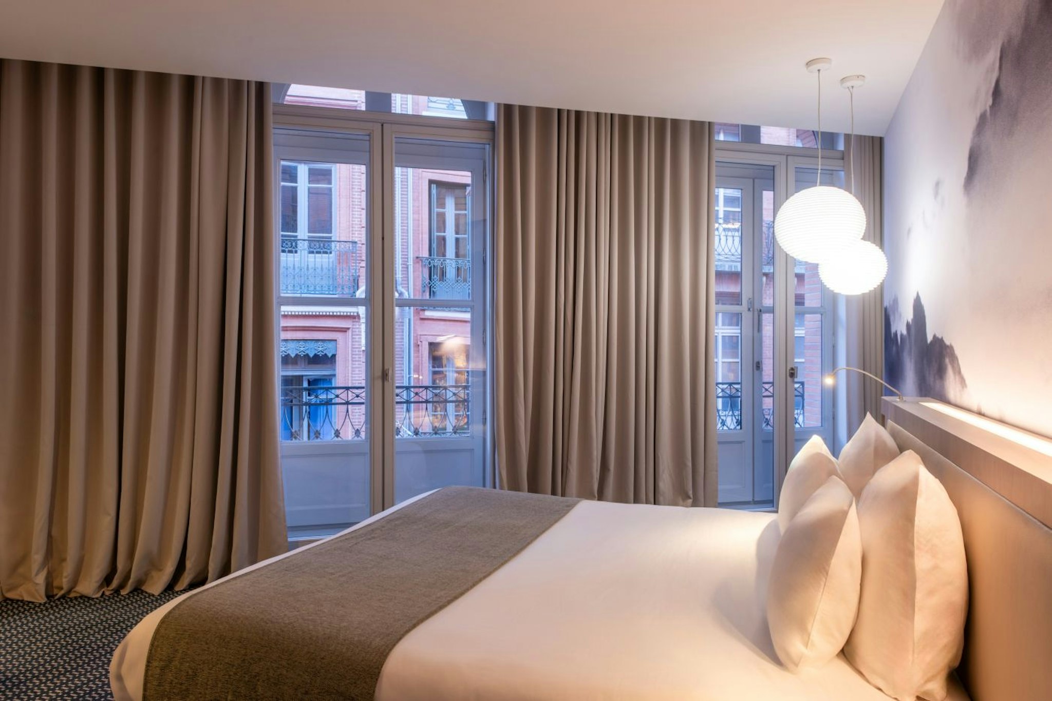 Le Grand Balcon Hotel 44/68