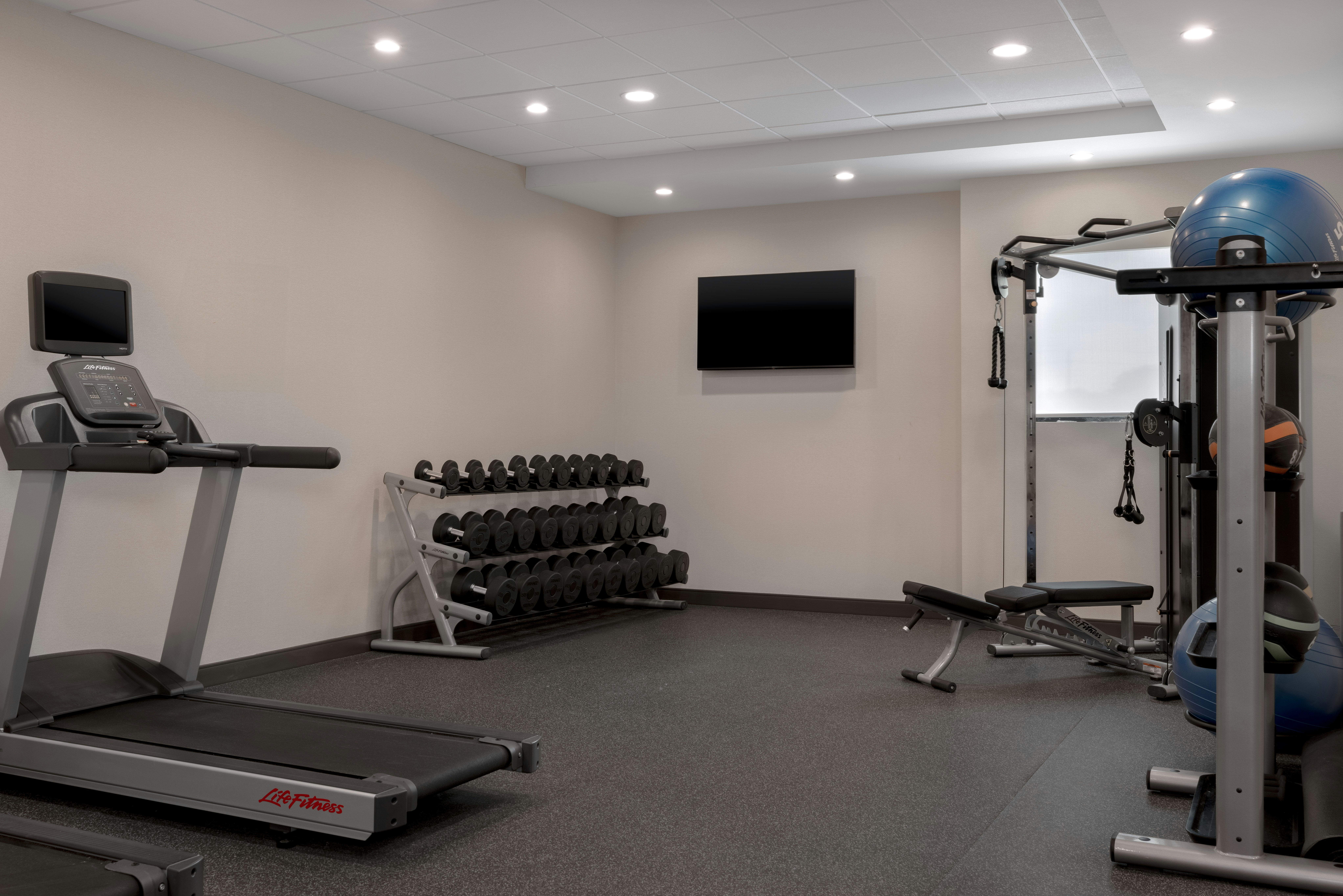 Home2 Suites by Hilton Brownwood TX 17/30