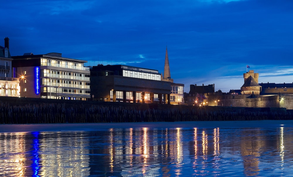 Oceania Saint Malo Hotel 50/55