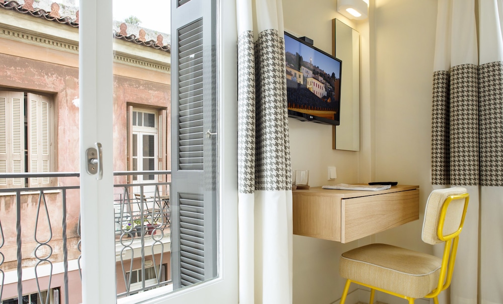 Athena Hotel 43/64