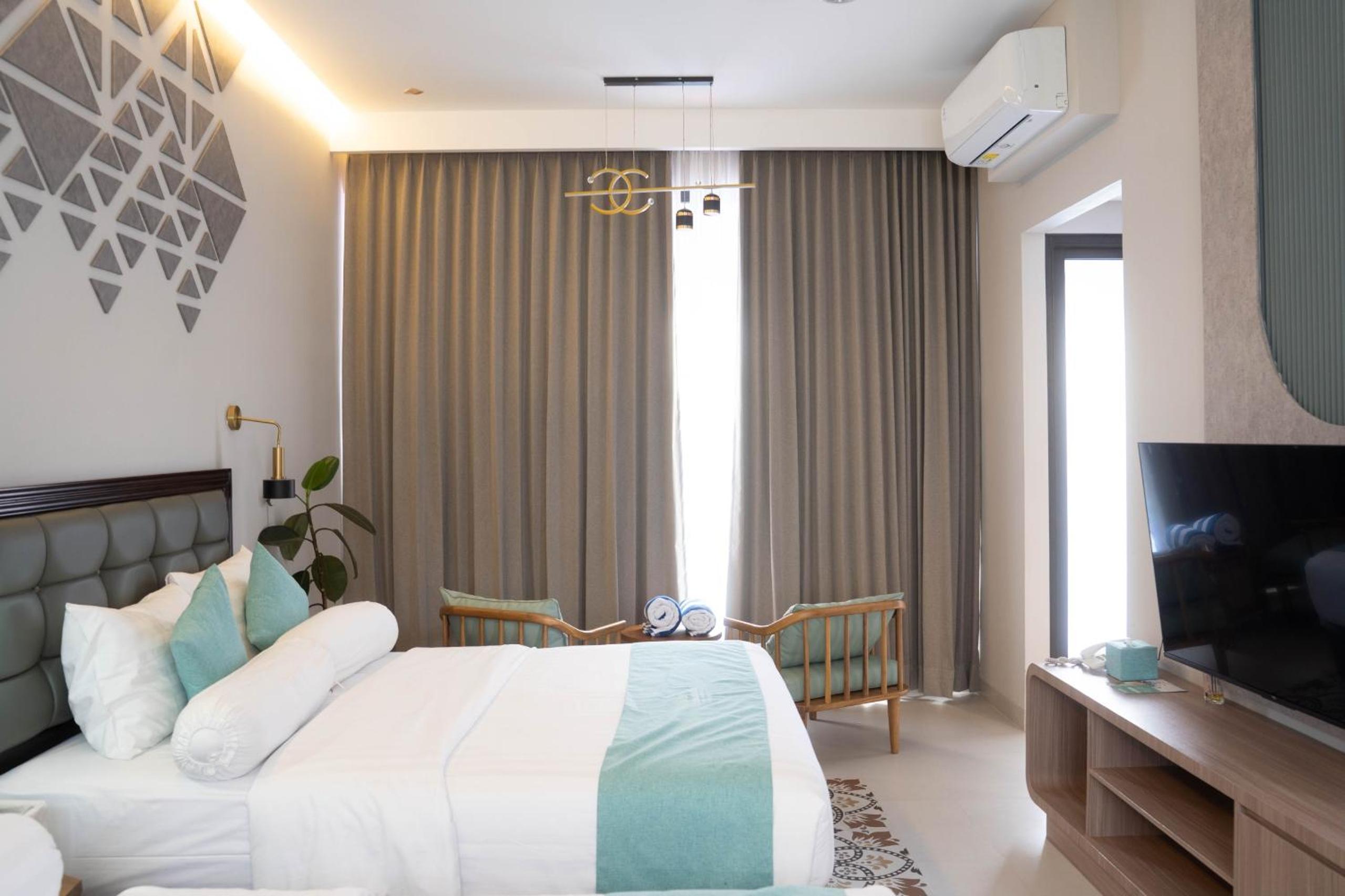 Villa, 1 Queen and 1 Single Bed, Pool Access